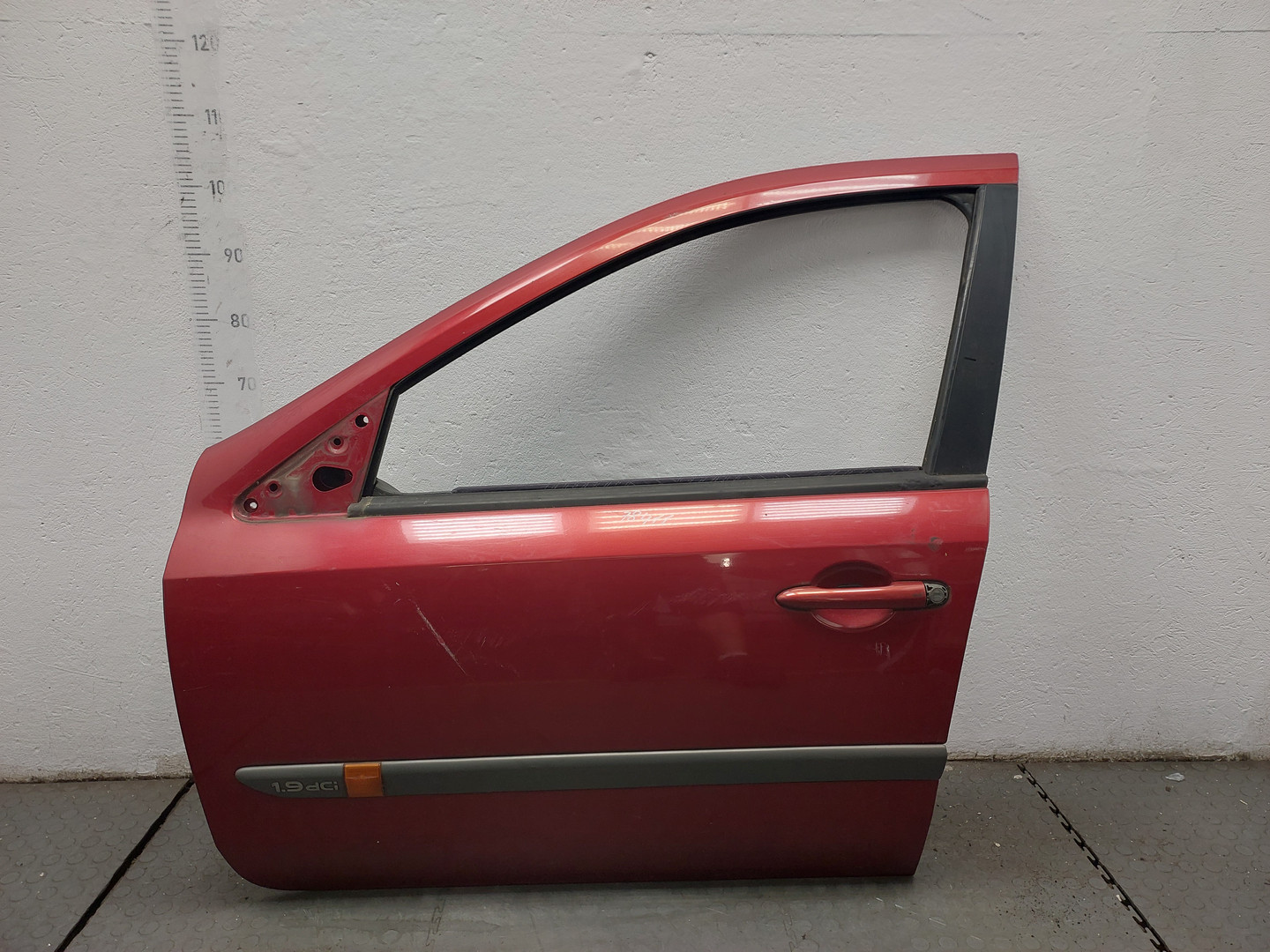 Дверь передняя левая