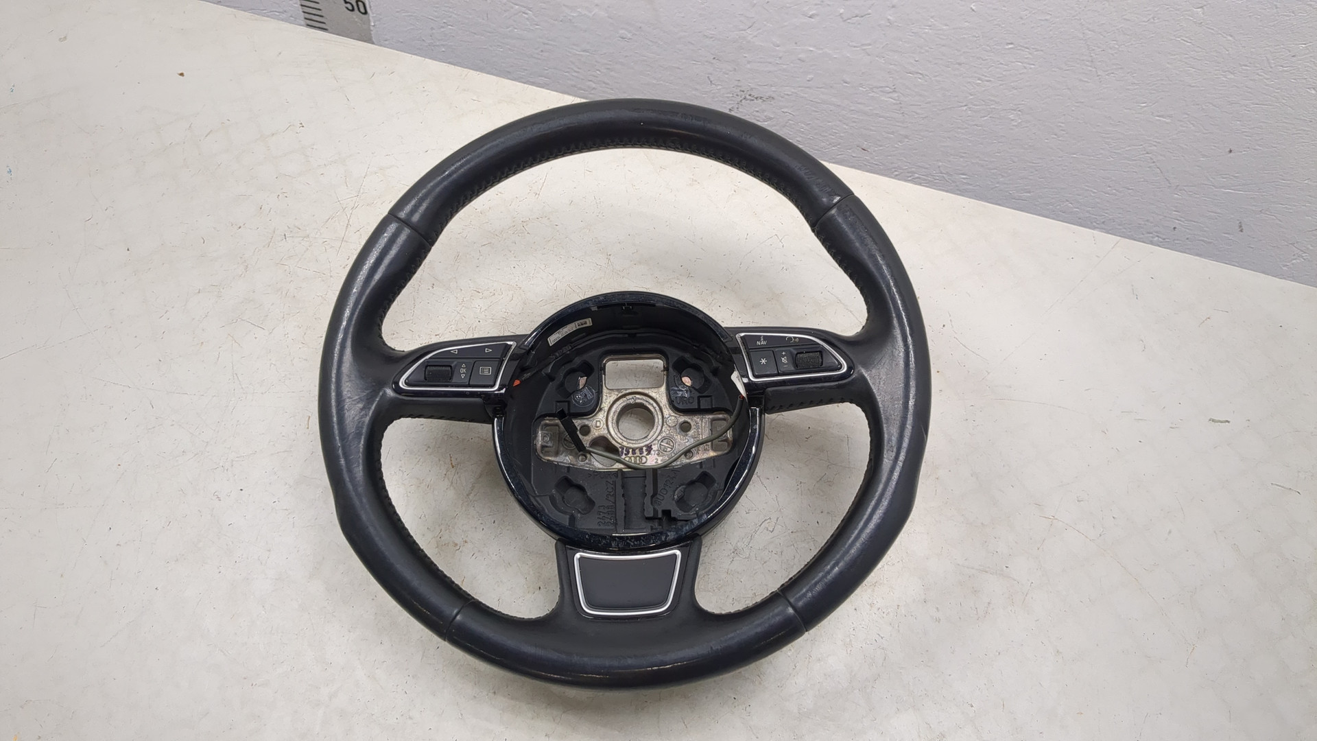 Рулевое колесо (руль)