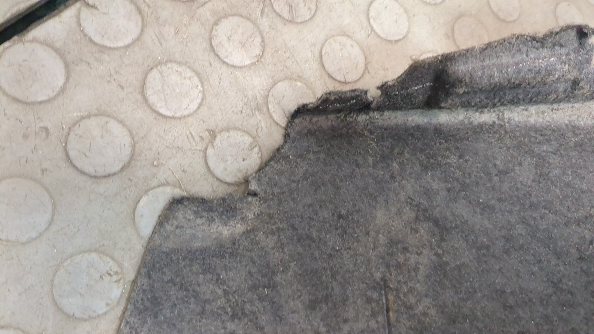 Локер передний левый