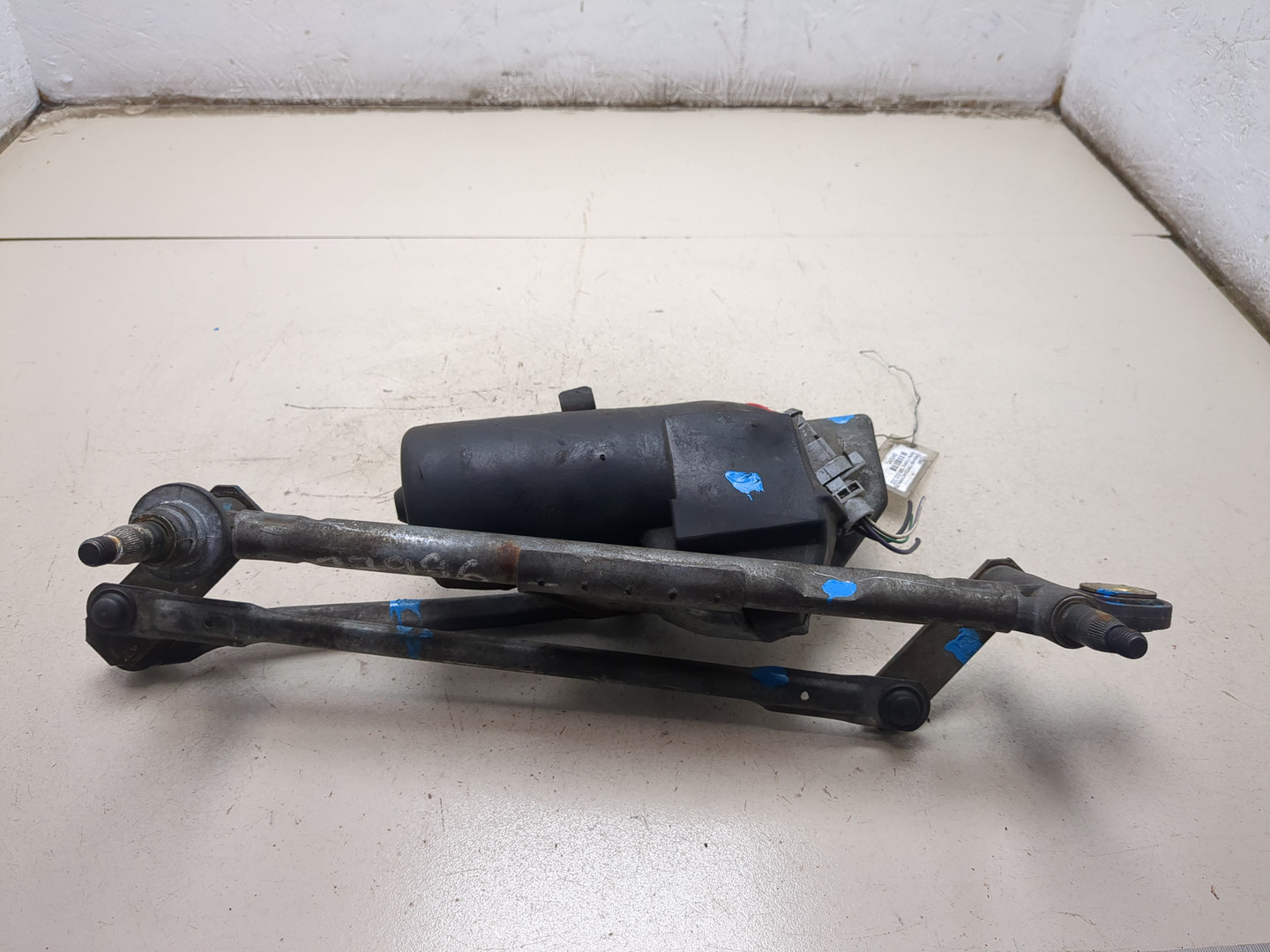 Трапеция стеклоочистителей