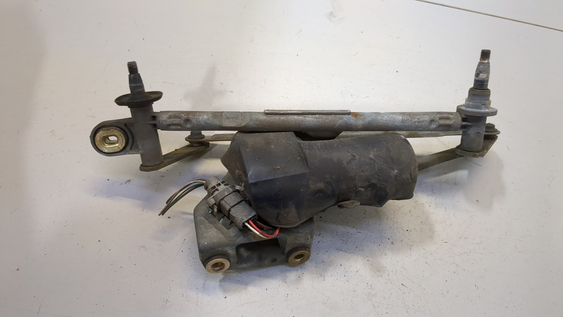 Трапеция стеклоочистителей