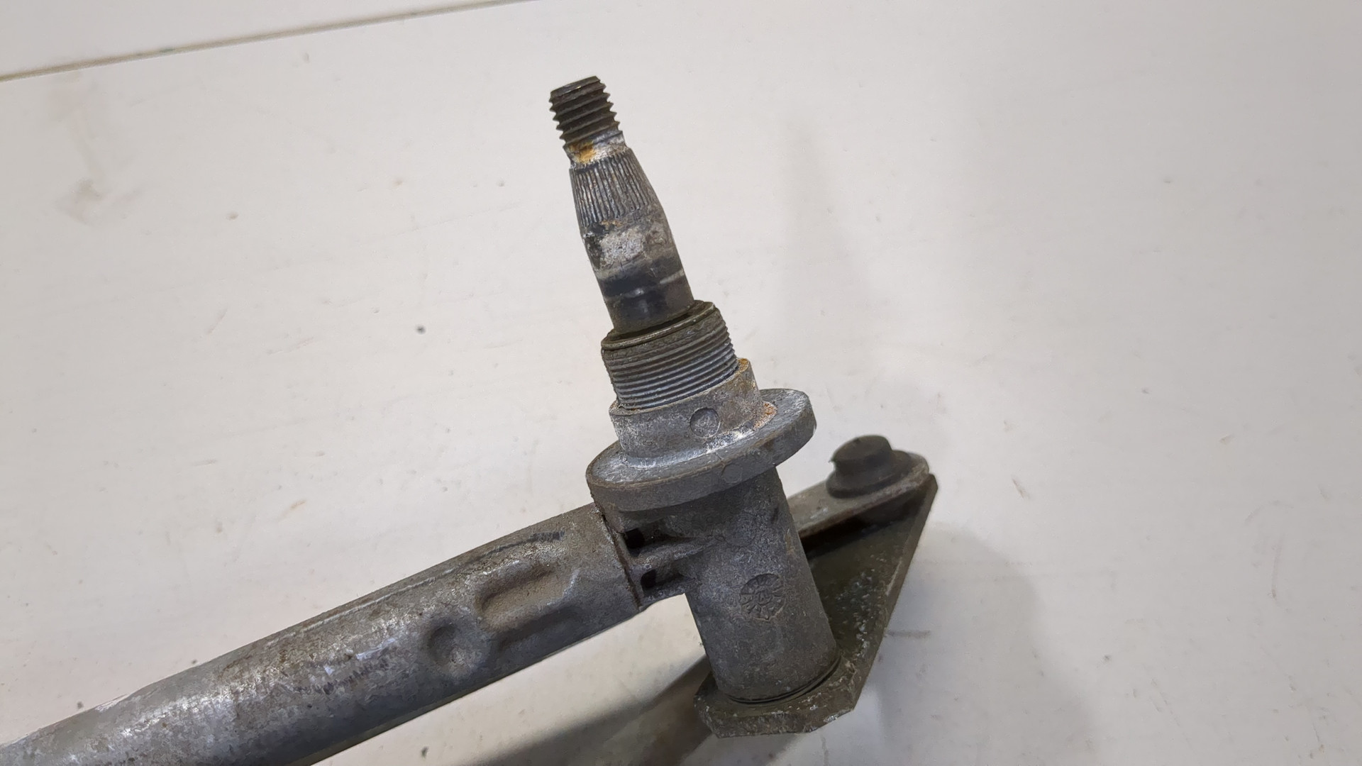 Трапеция стеклоочистителей