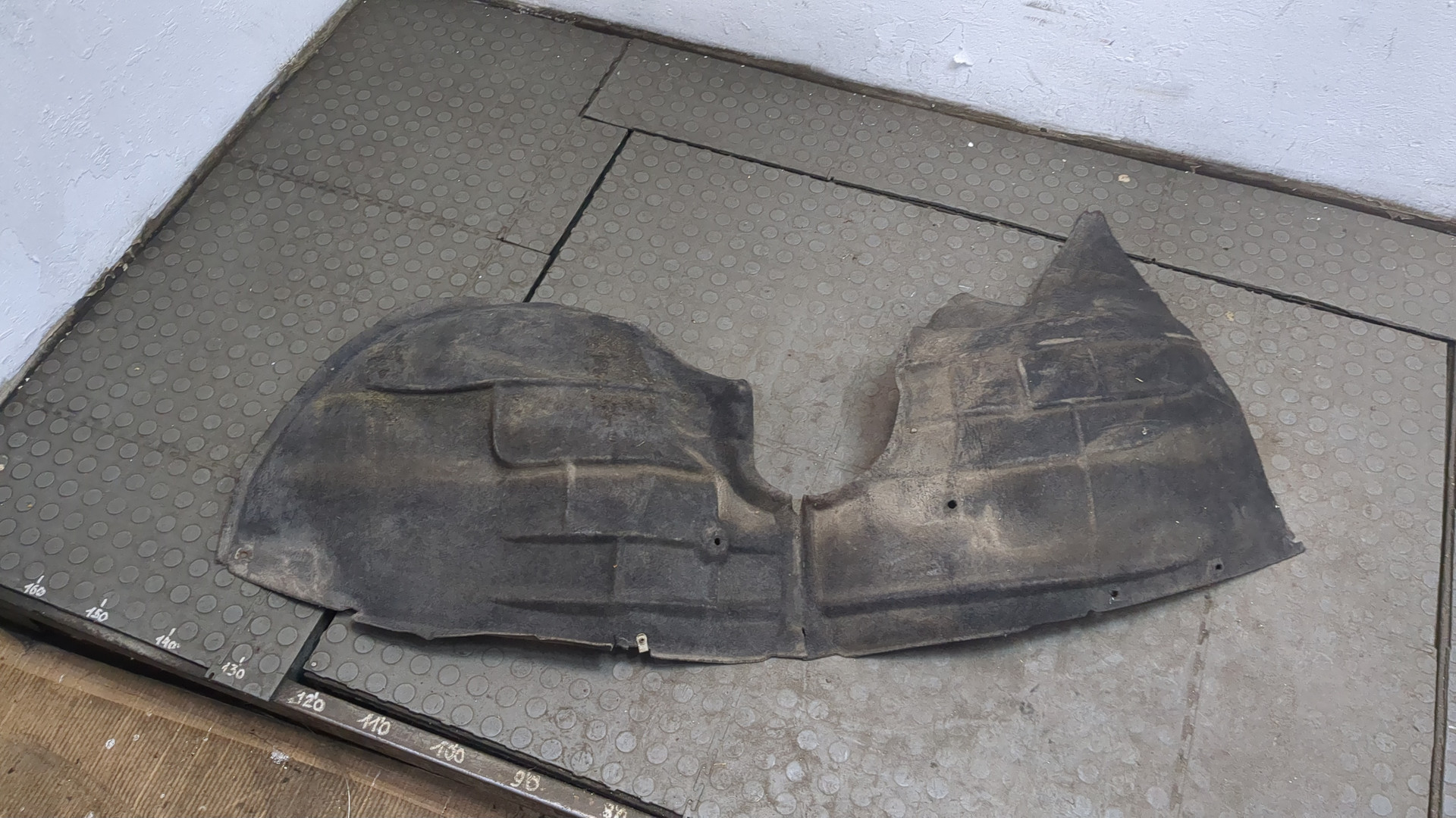 Локер передний правый