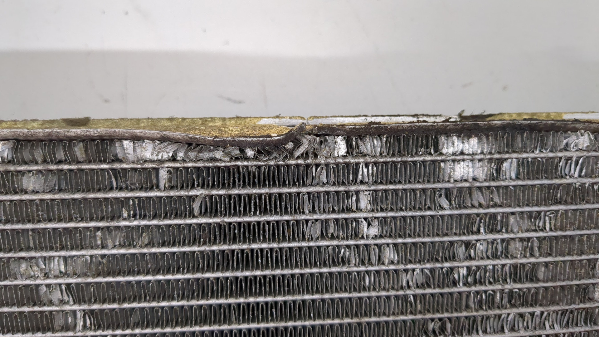 Радиатор охлаждения двигателя основной