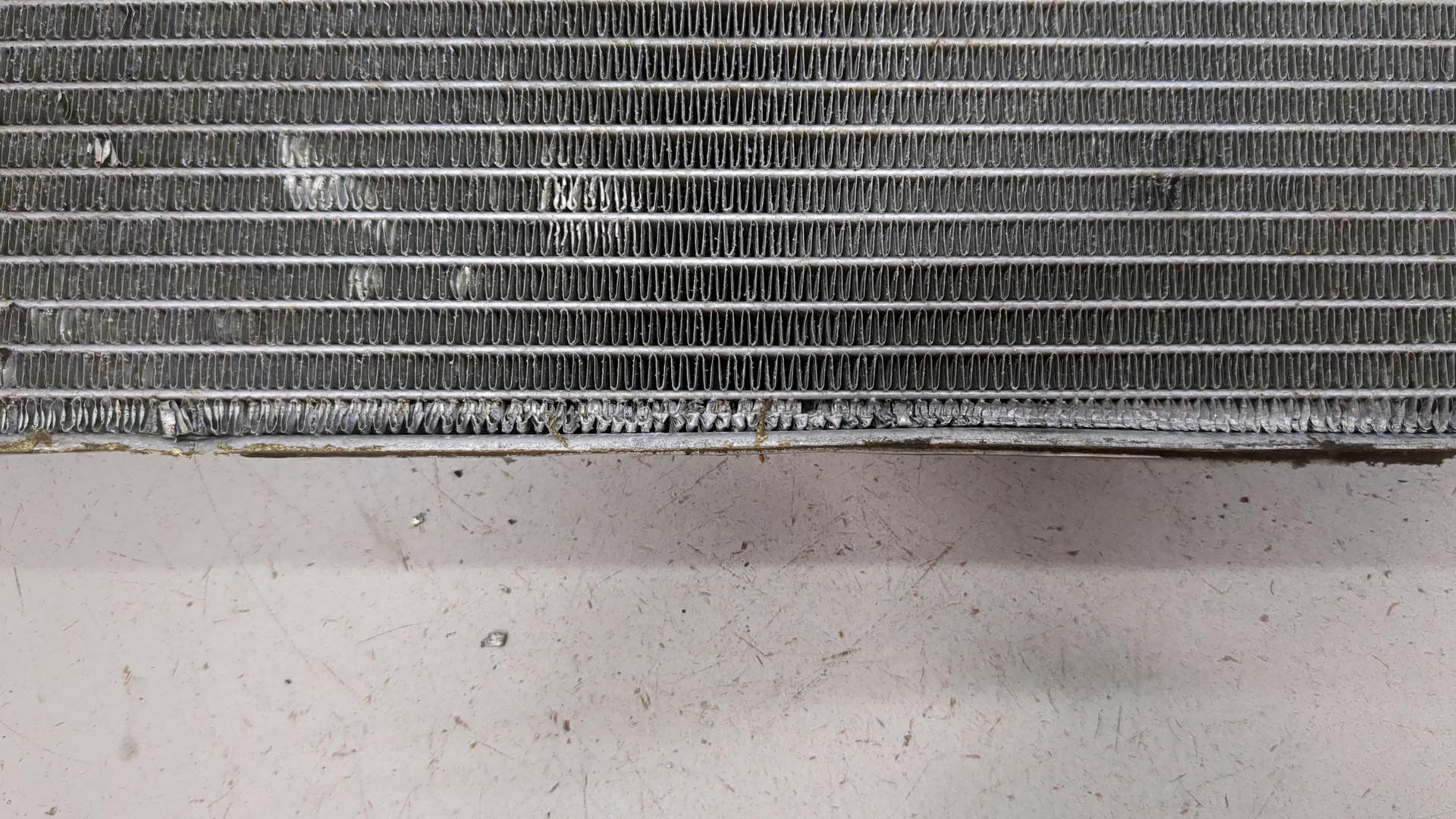 Радиатор охлаждения двигателя основной