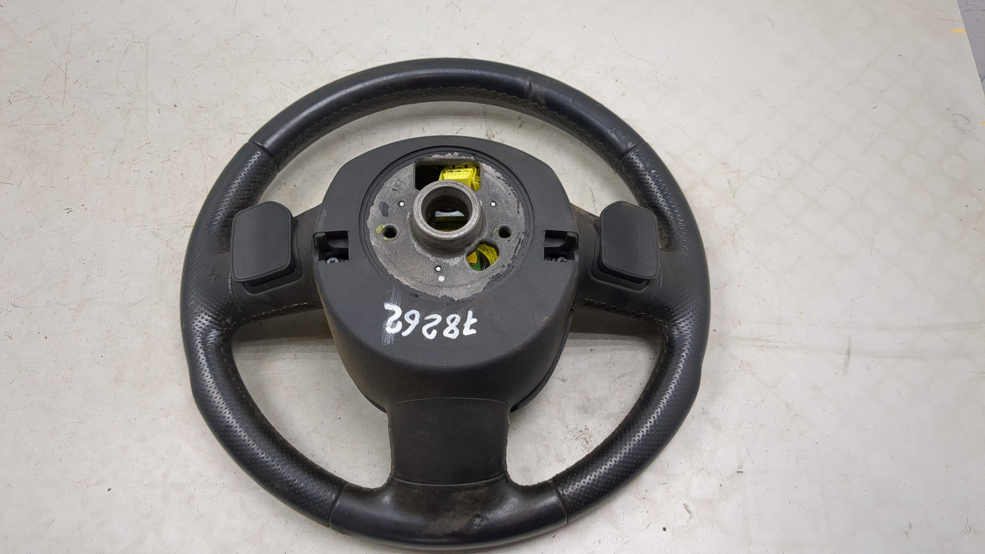 Рулевое колесо (руль)