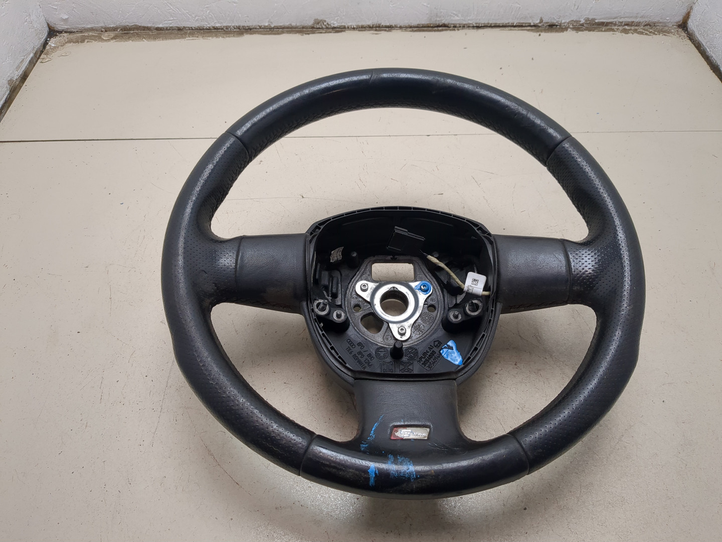 Рулевое колесо (руль)