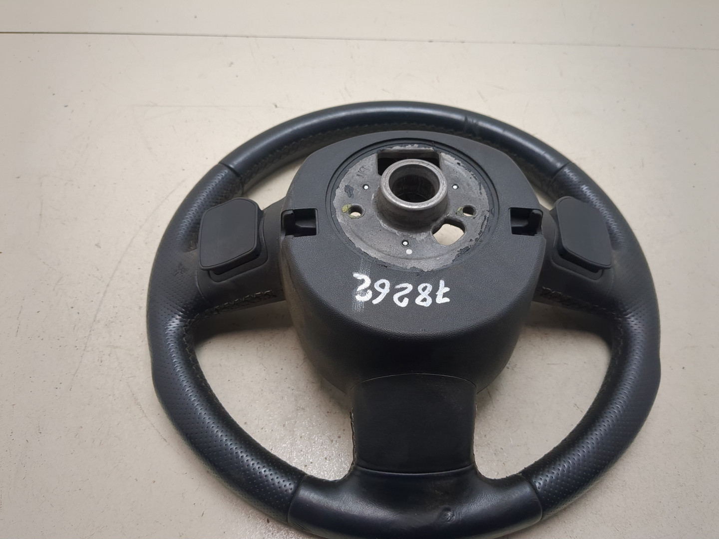 Рулевое колесо (руль)