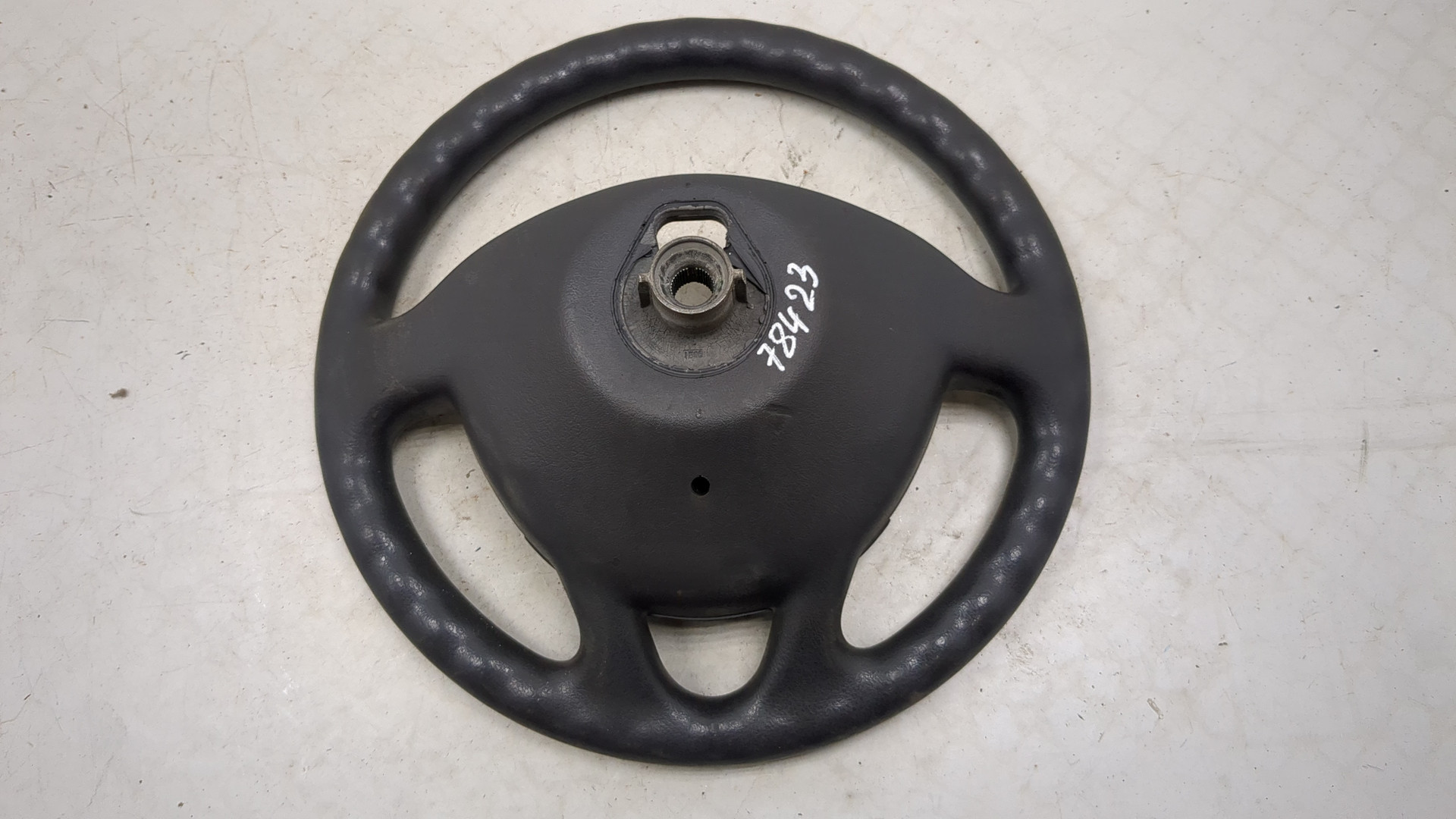 Рулевое колесо (руль)