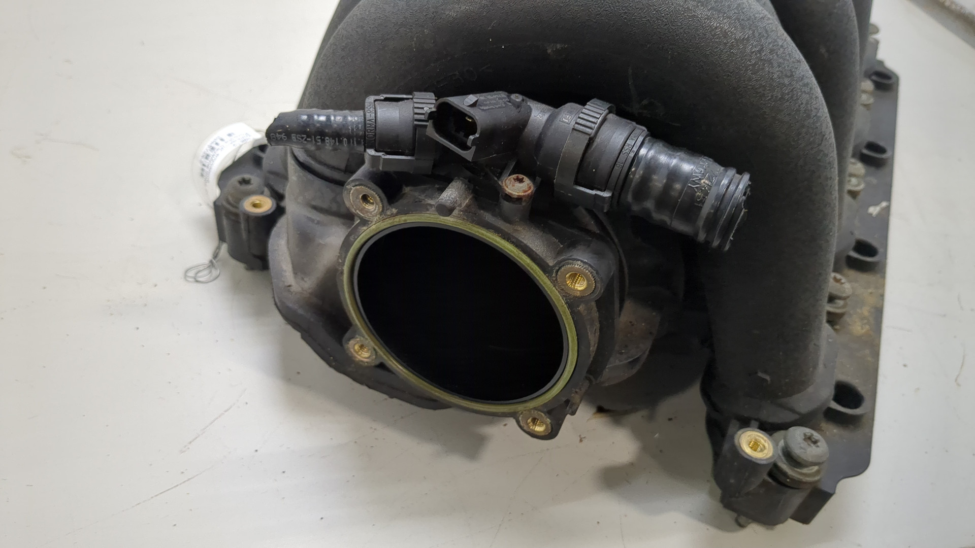 Коллектор впускной