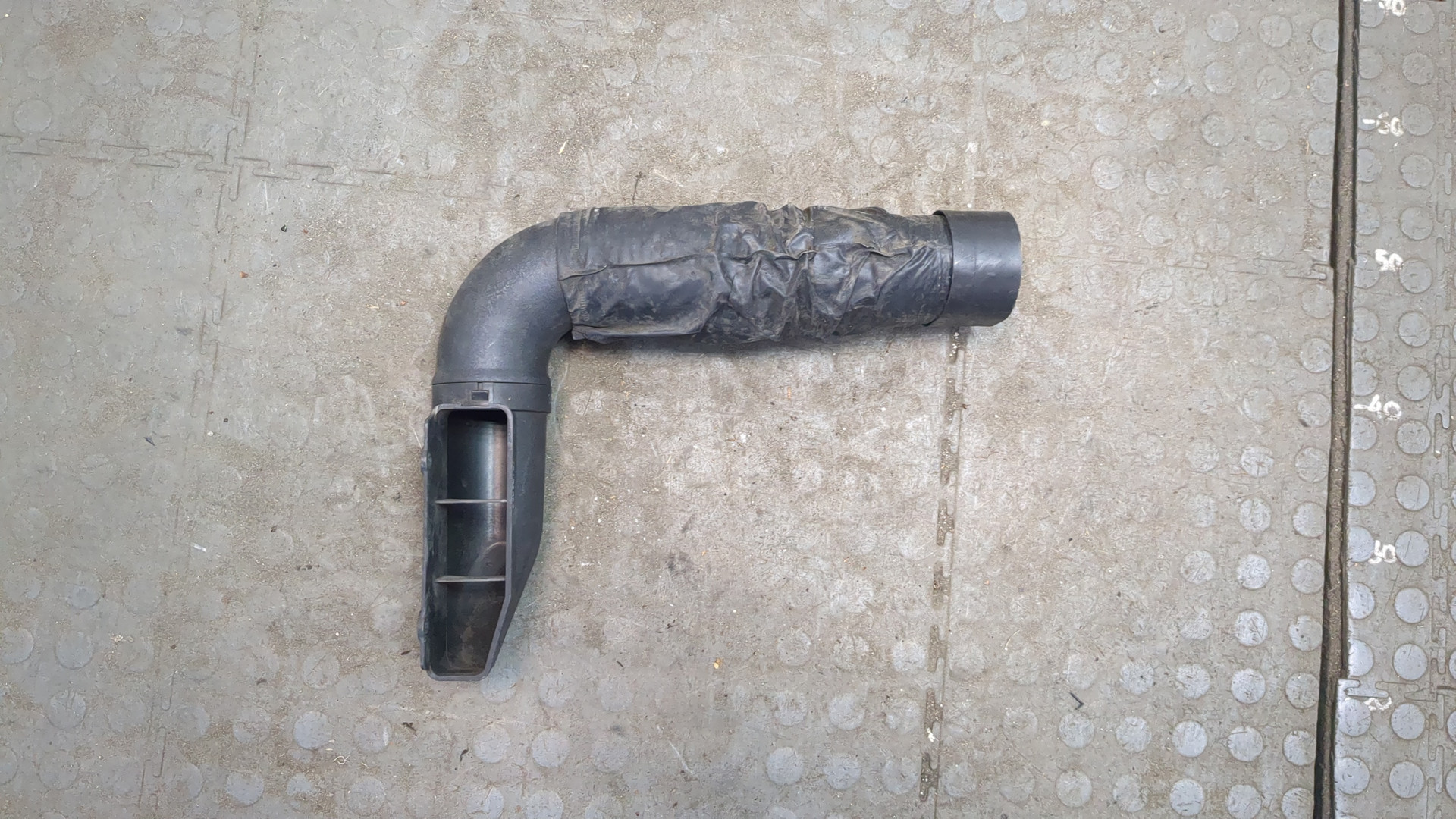 Воздухозаборник (внутри)