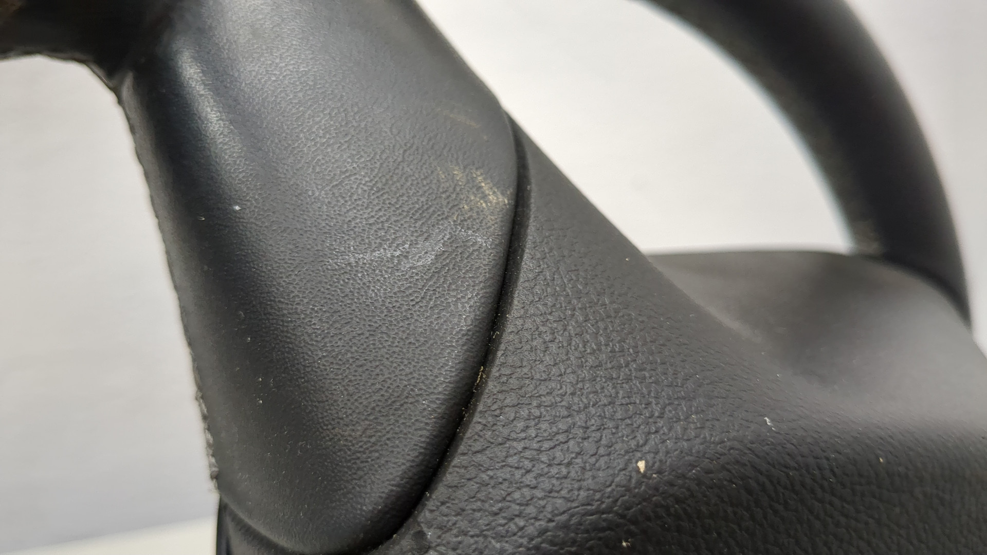 Рулевое колесо (руль)