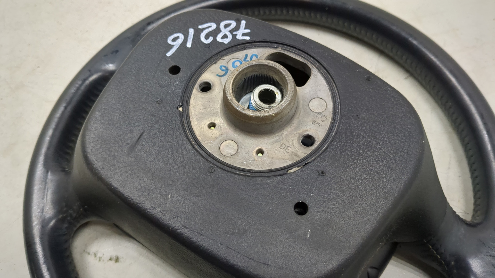 Рулевое колесо (руль)