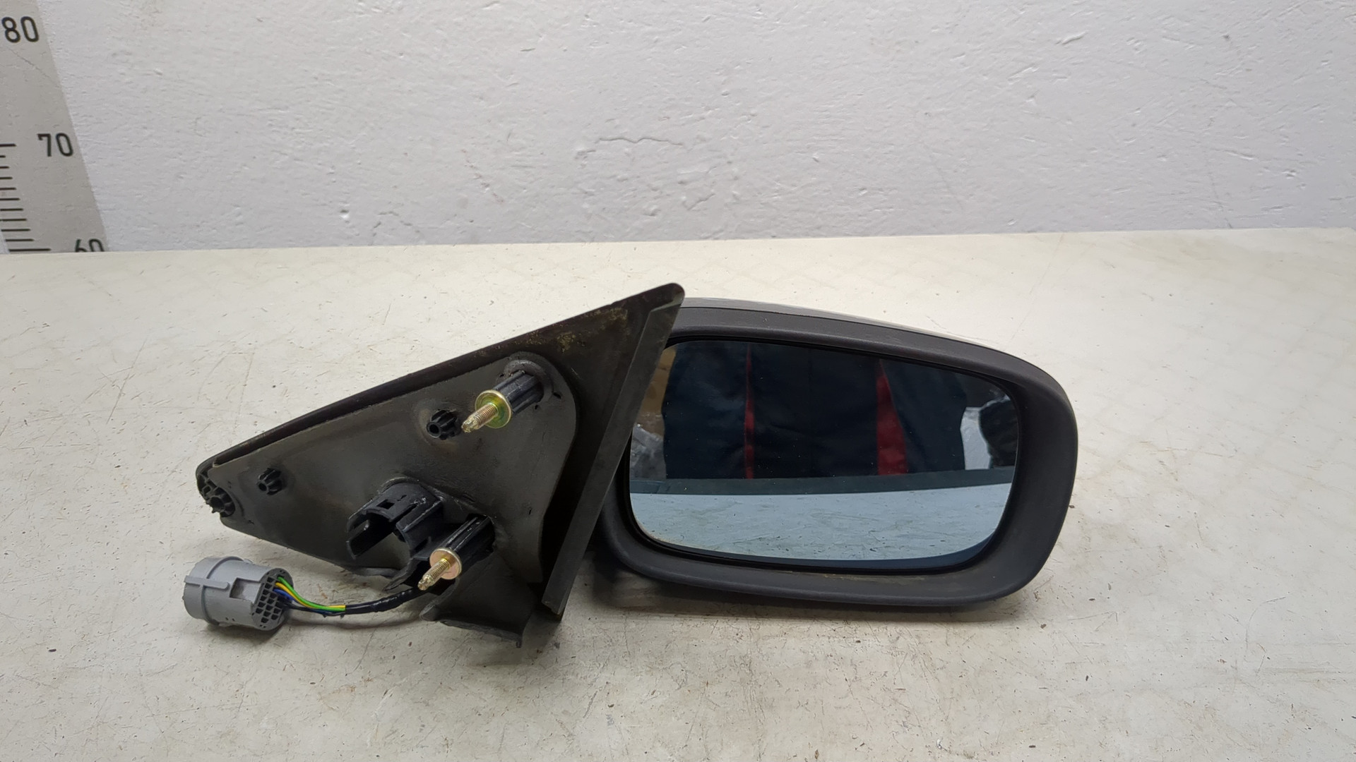 Зеркало правое электрическое