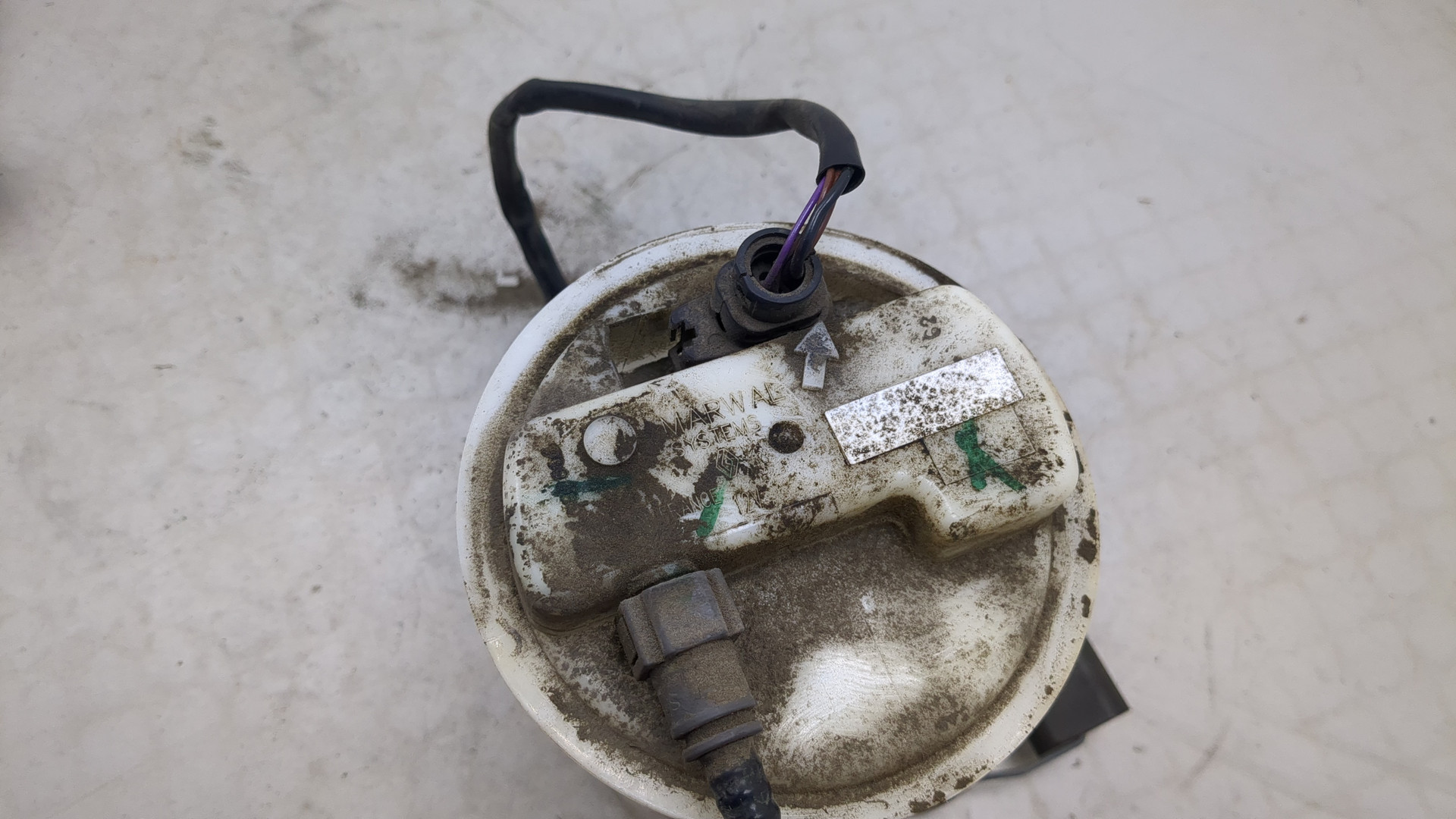 Насос топливный электрический