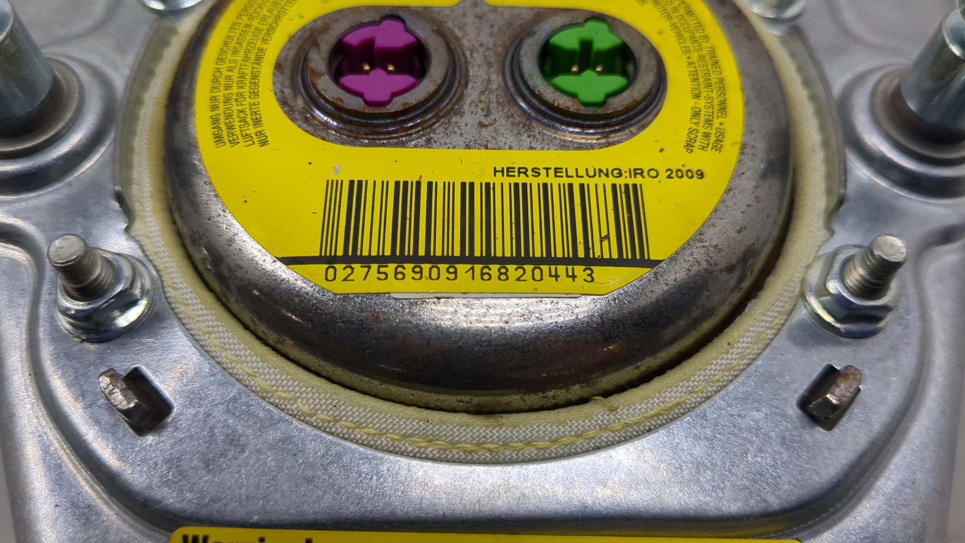 Подушка безопасности в рулевое колесо