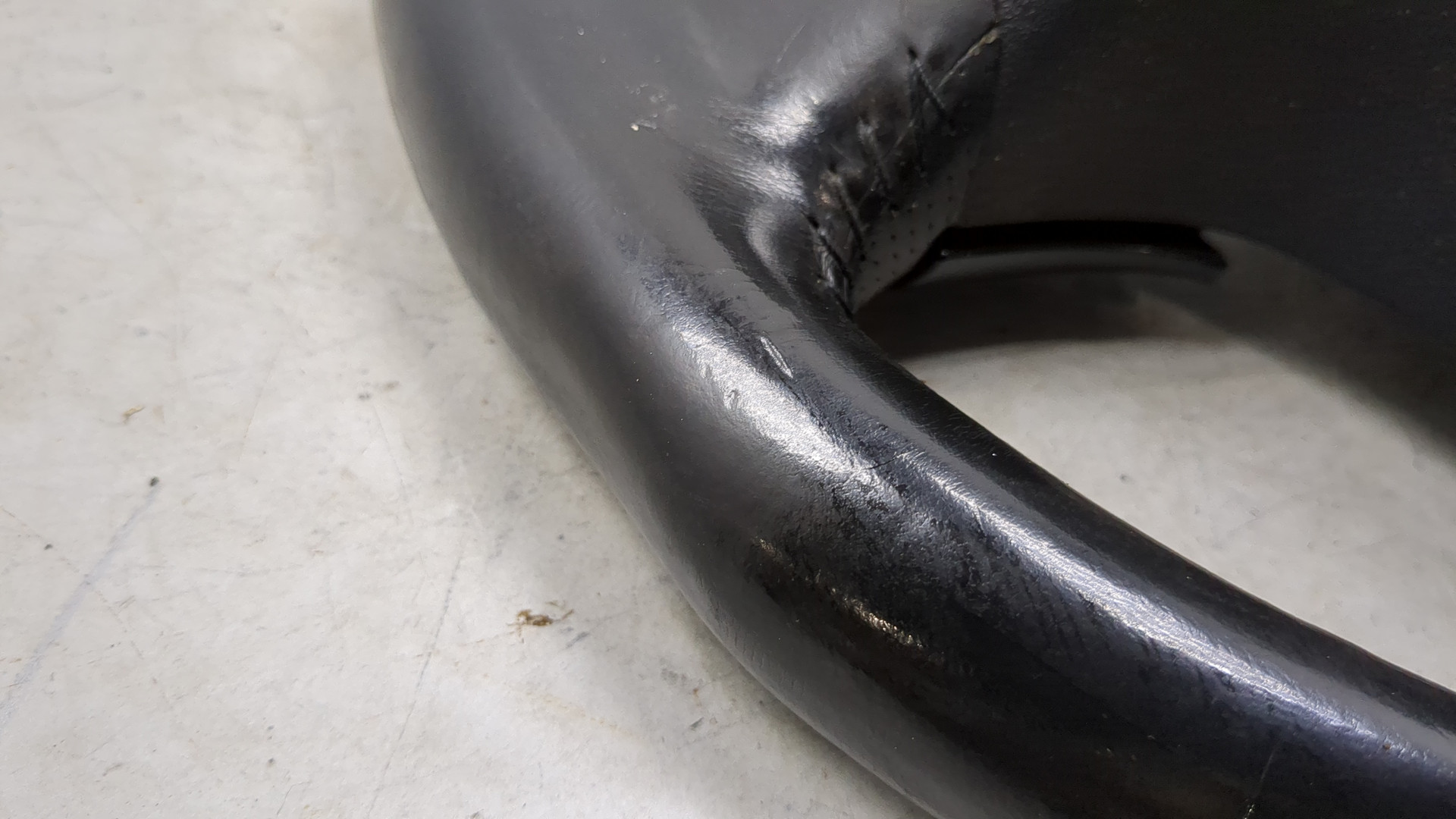 Рулевое колесо (руль)