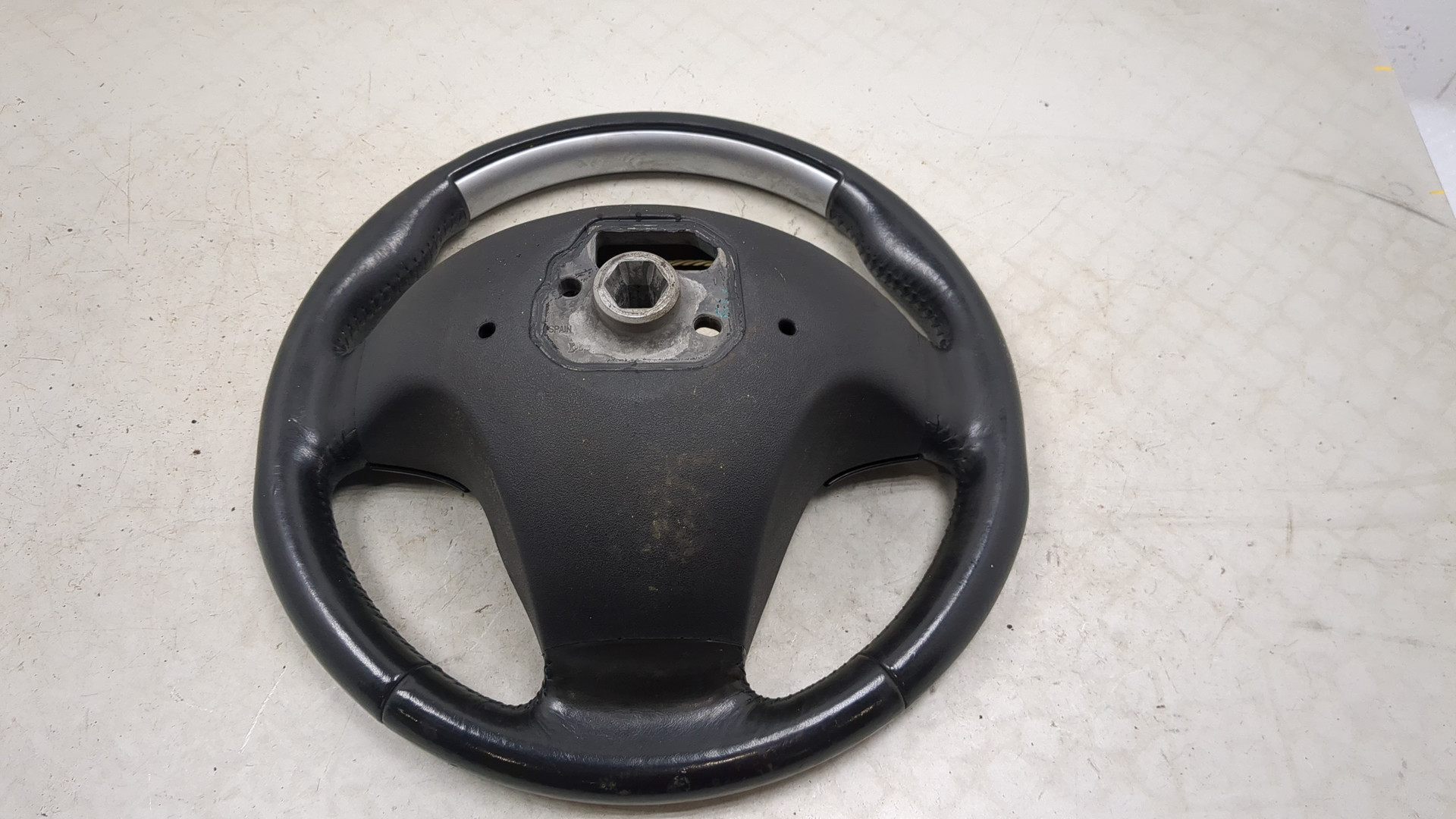 Рулевое колесо (руль)