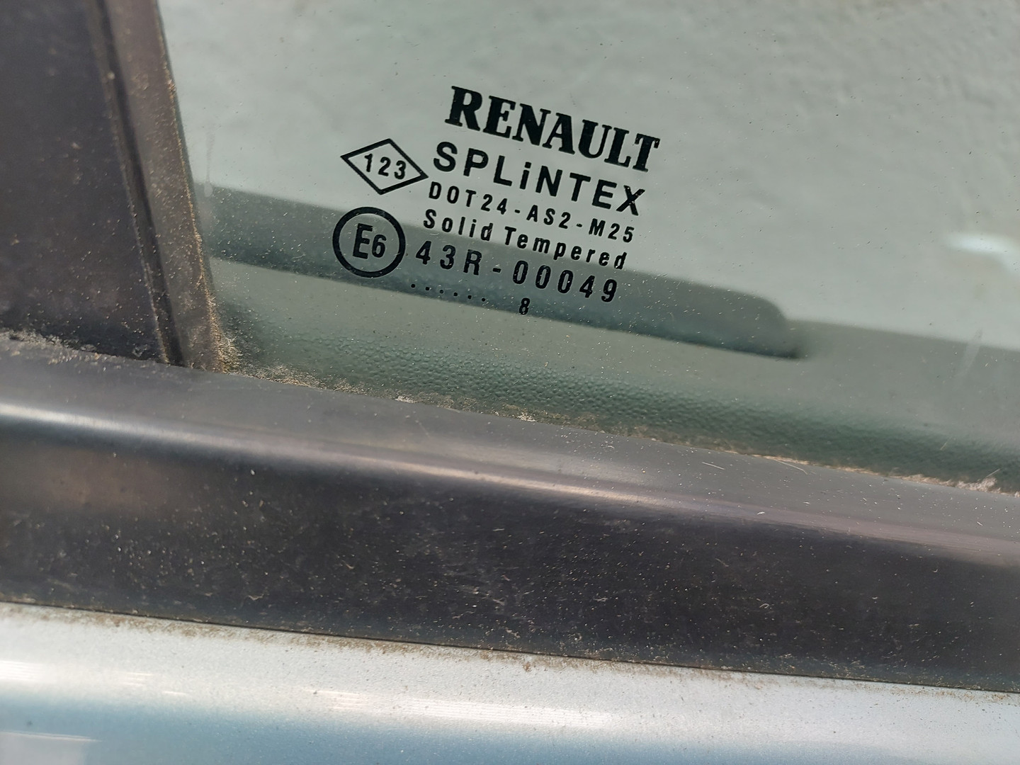 Дверь передняя правая