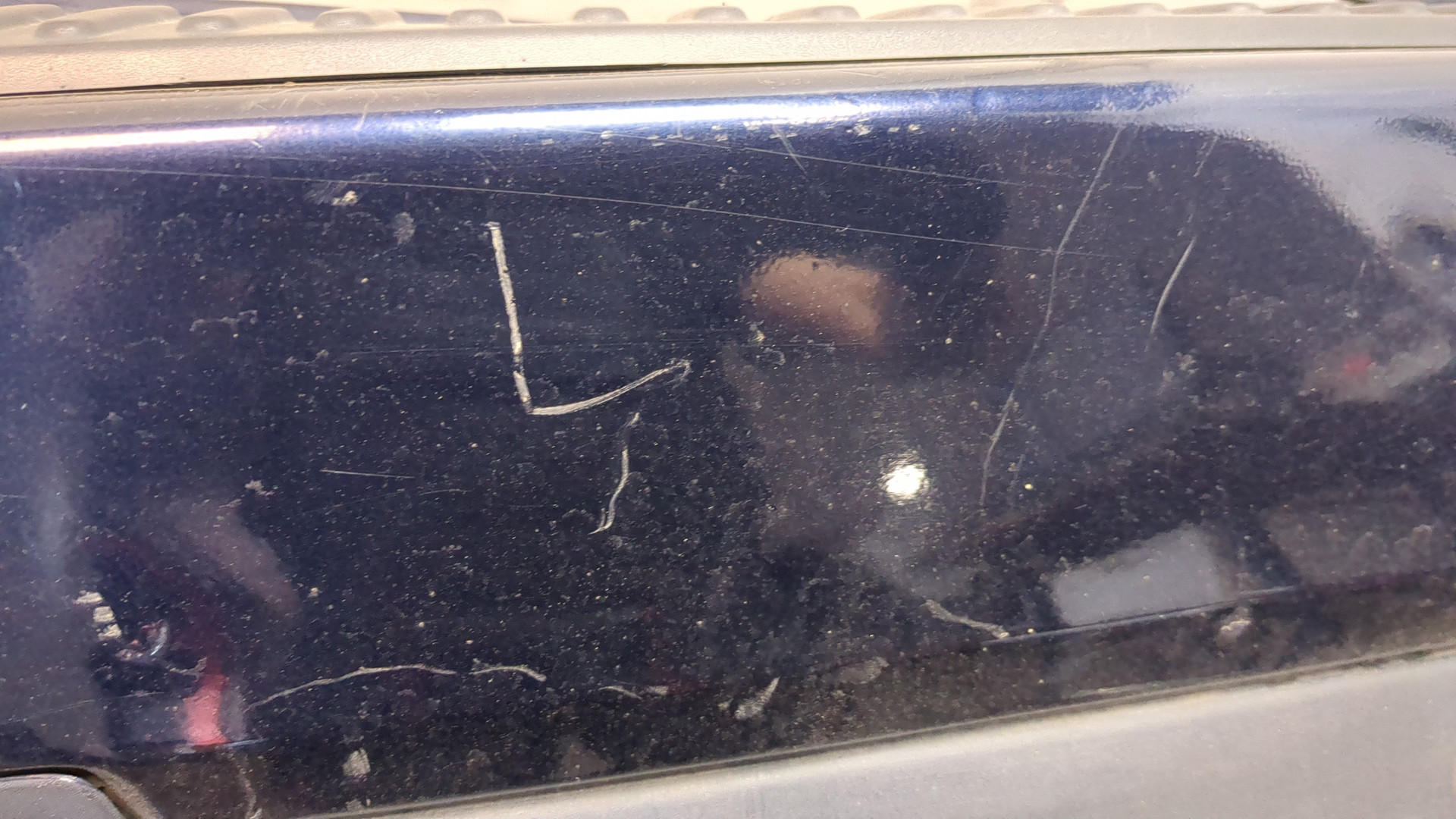 Бампер задний