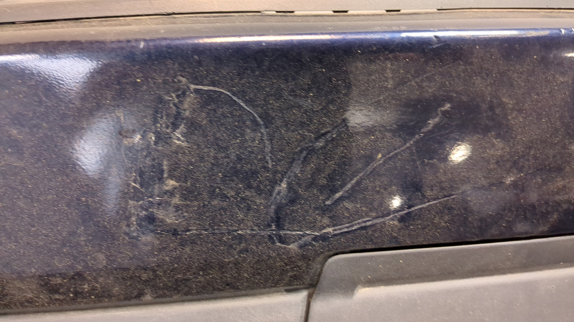 Бампер задний