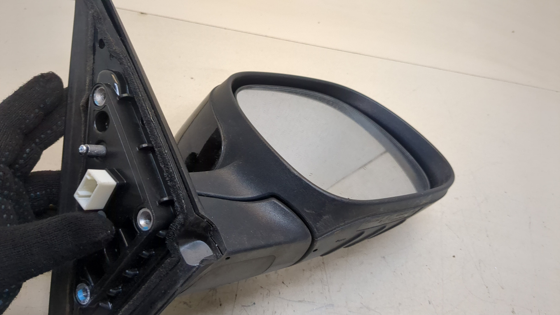 Зеркало правое электрическое