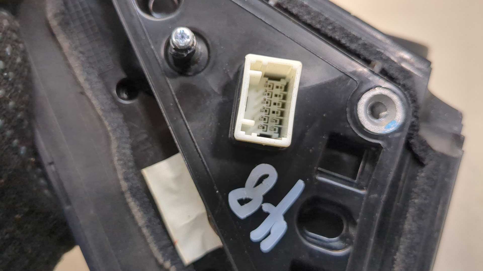 Зеркало правое электрическое