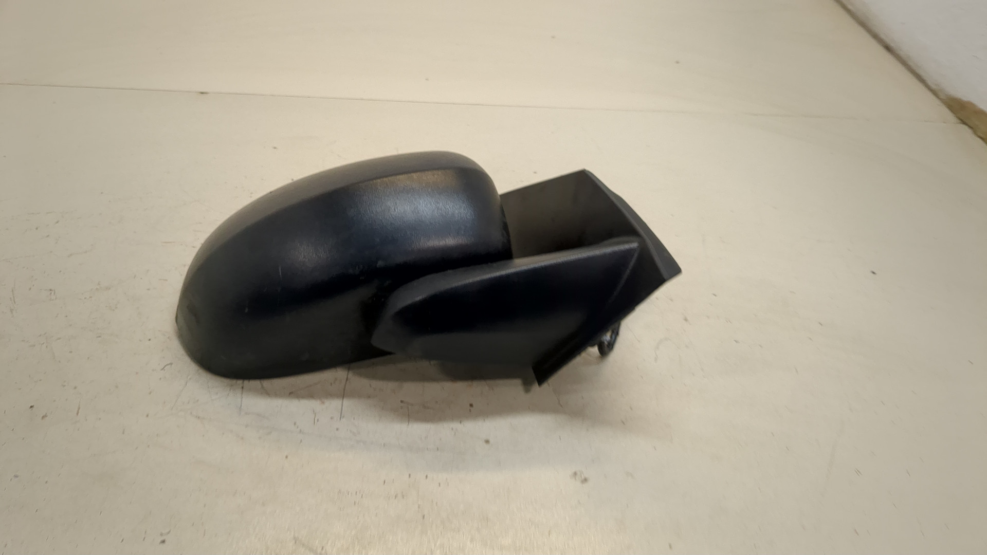 Зеркало правое электрическое