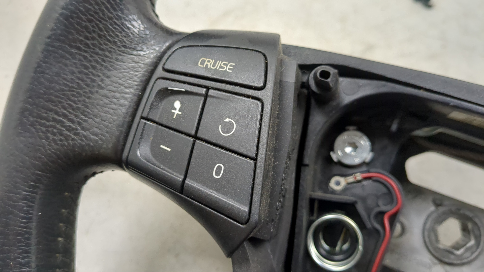 Рулевое колесо (руль)