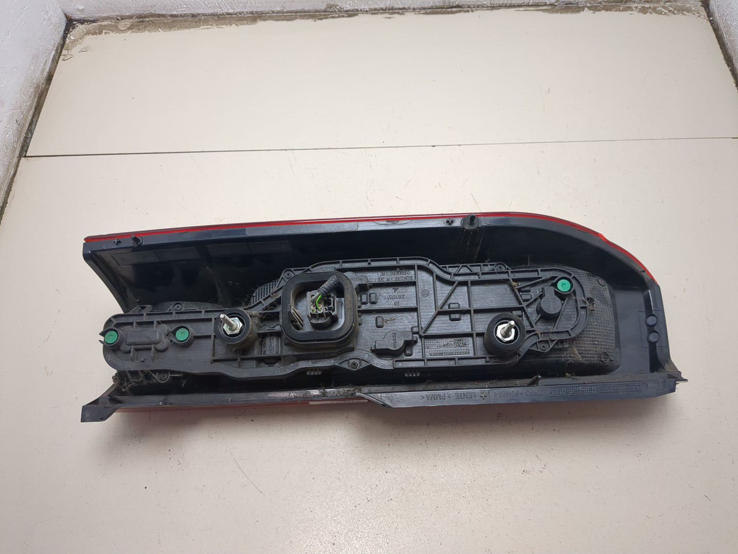 Фонарь задний правый