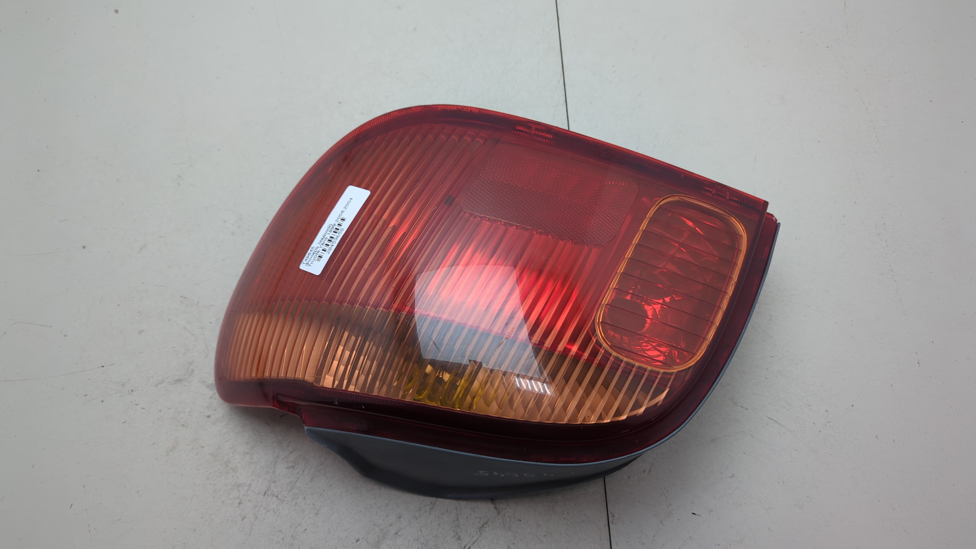 Фонарь задний правый