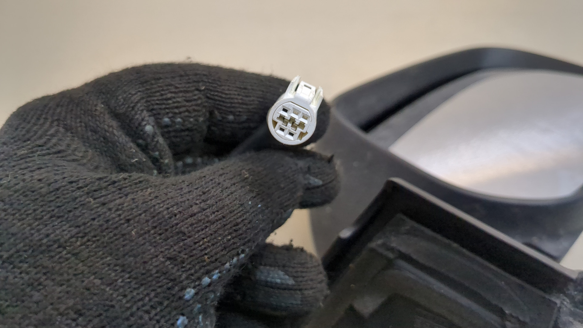 Зеркало правое электрическое