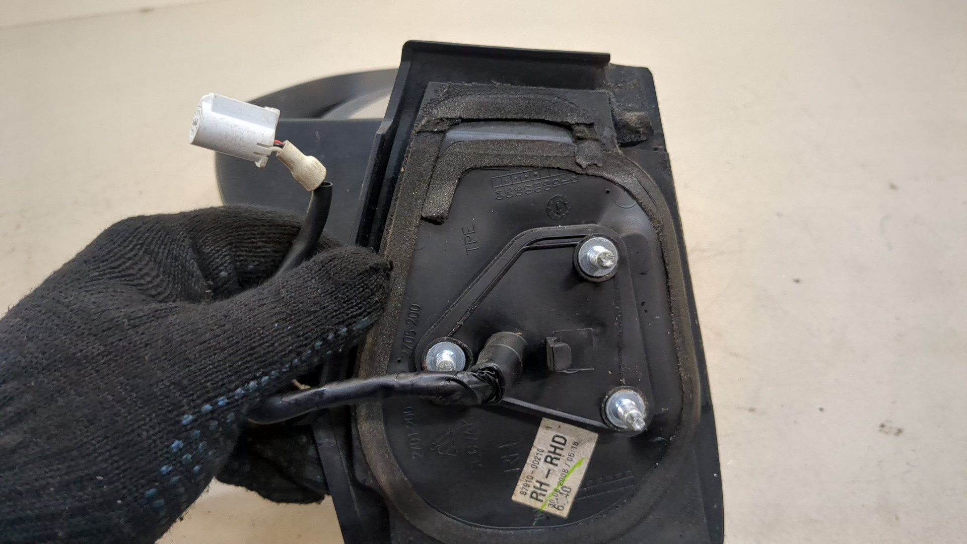 Зеркало правое электрическое