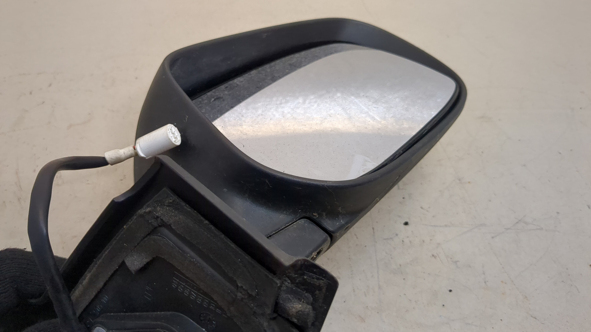 Зеркало правое электрическое