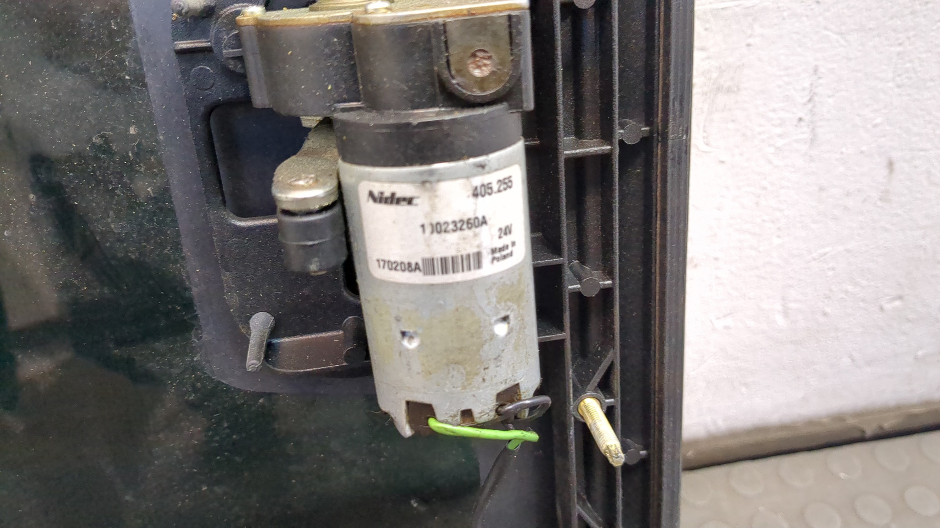 Люк в сборе электрический