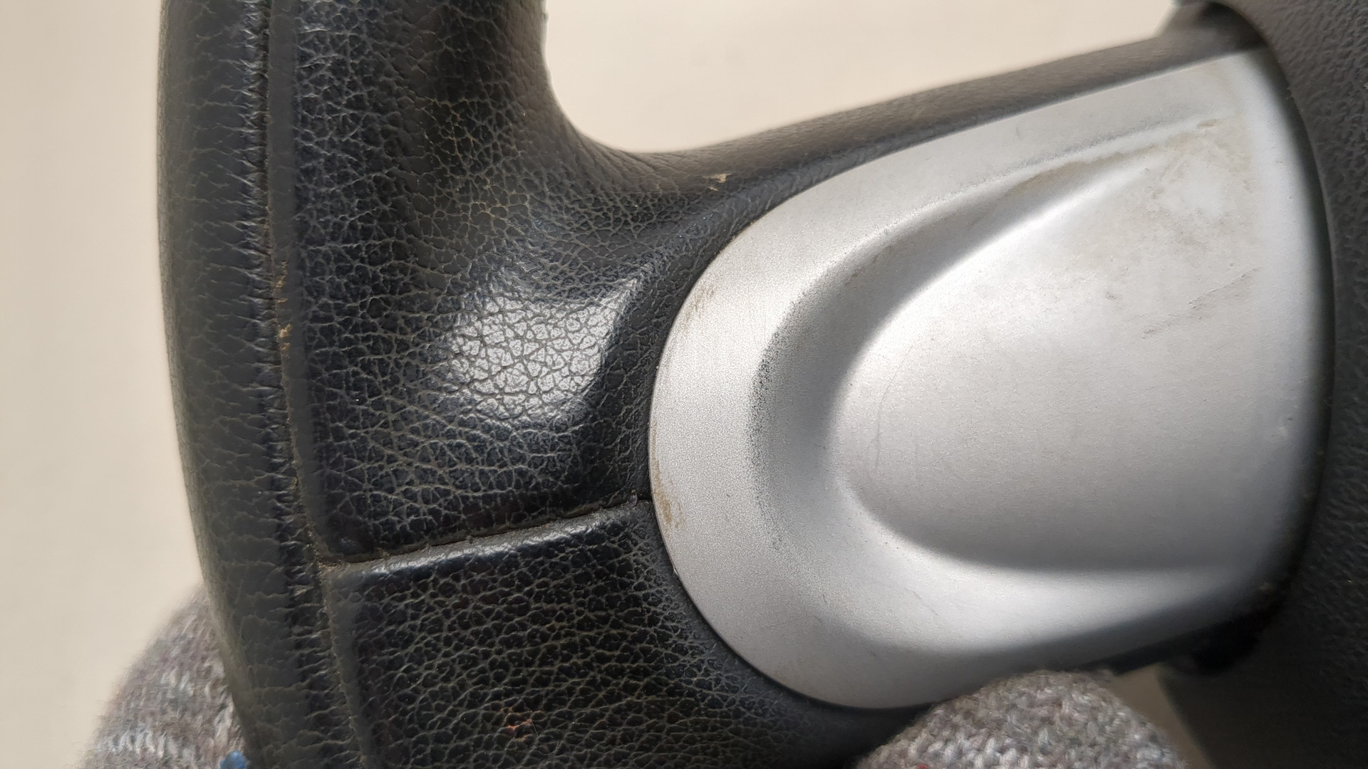 Рулевое колесо (руль)