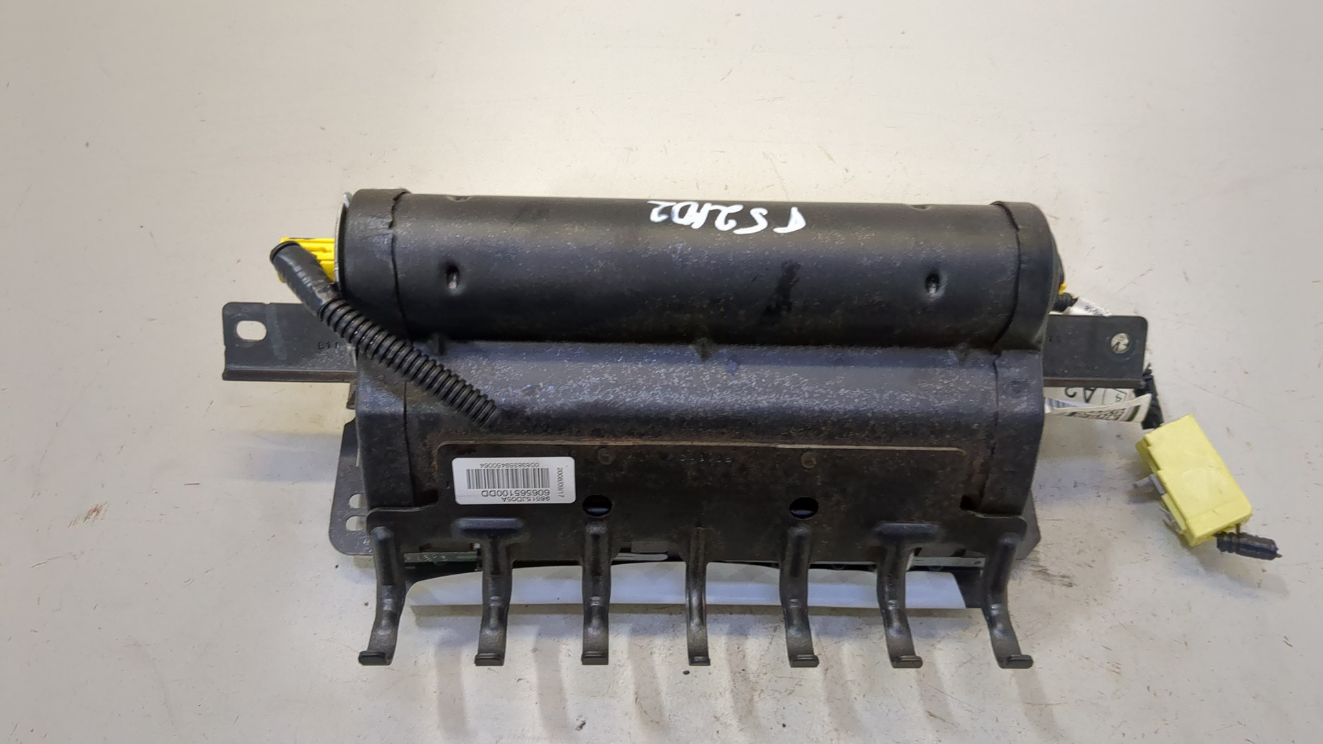 Подушка безопасности пассажирская (в торпедо)