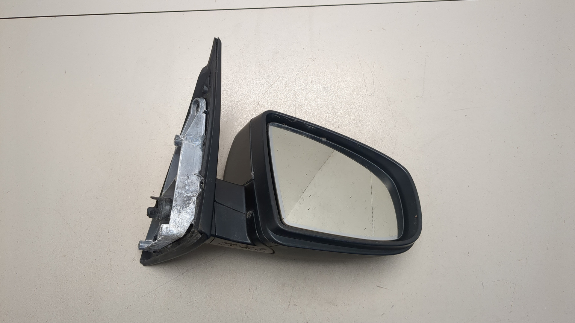 Зеркало правое электрическое