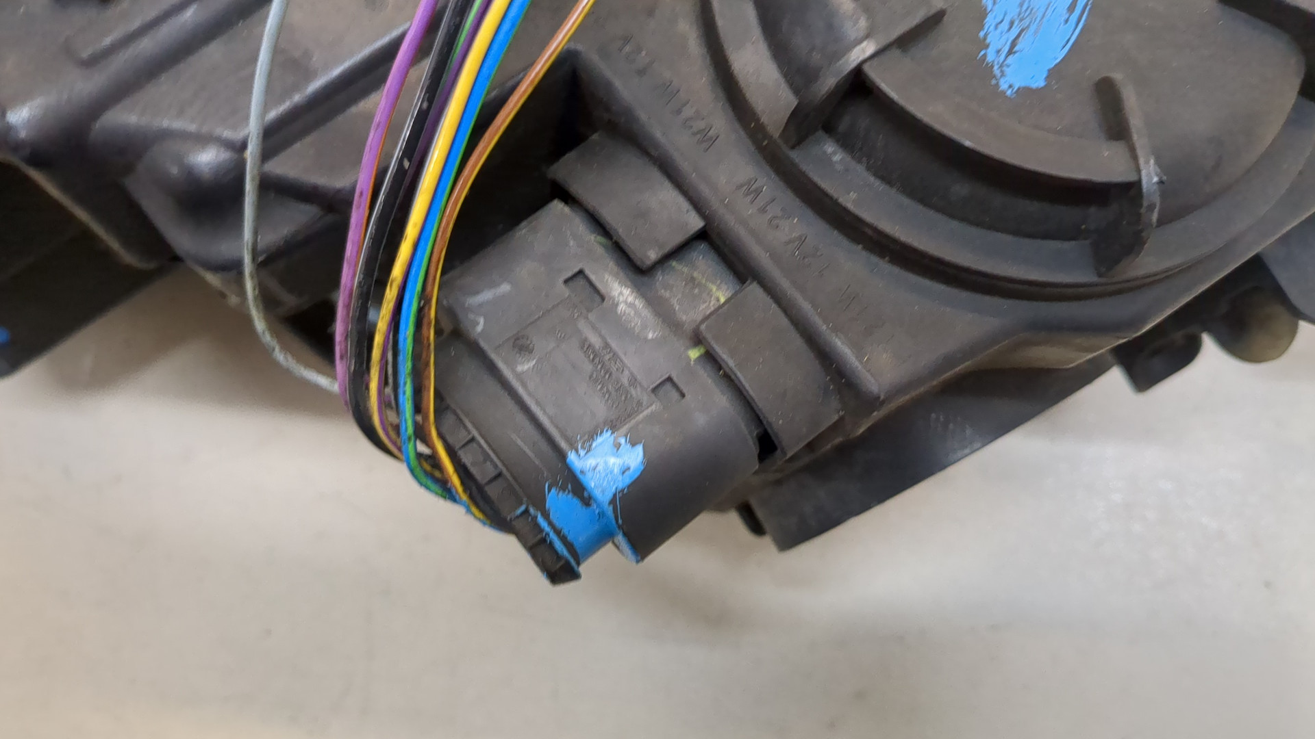 Фара правая