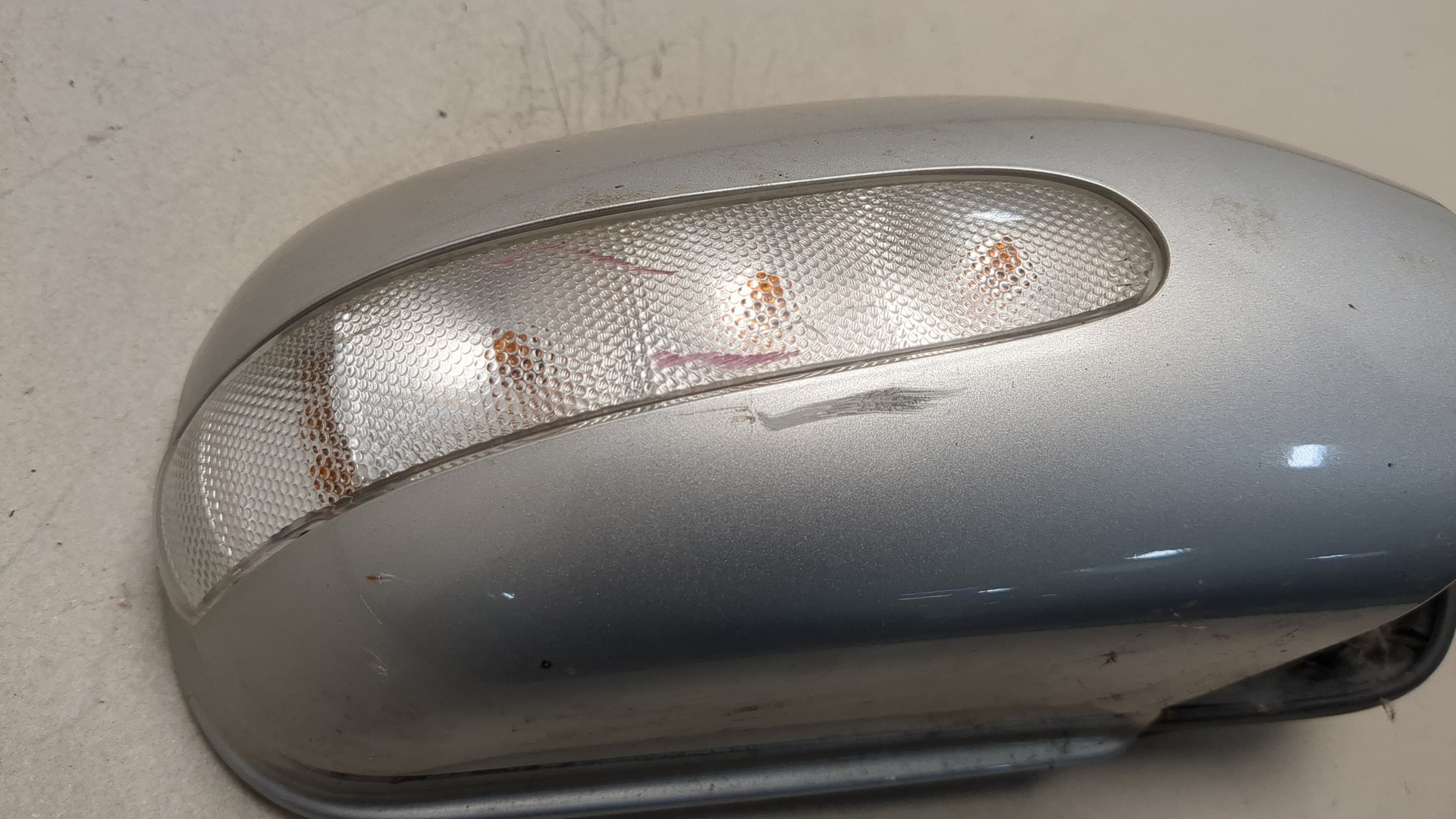 Зеркало правое электрическое