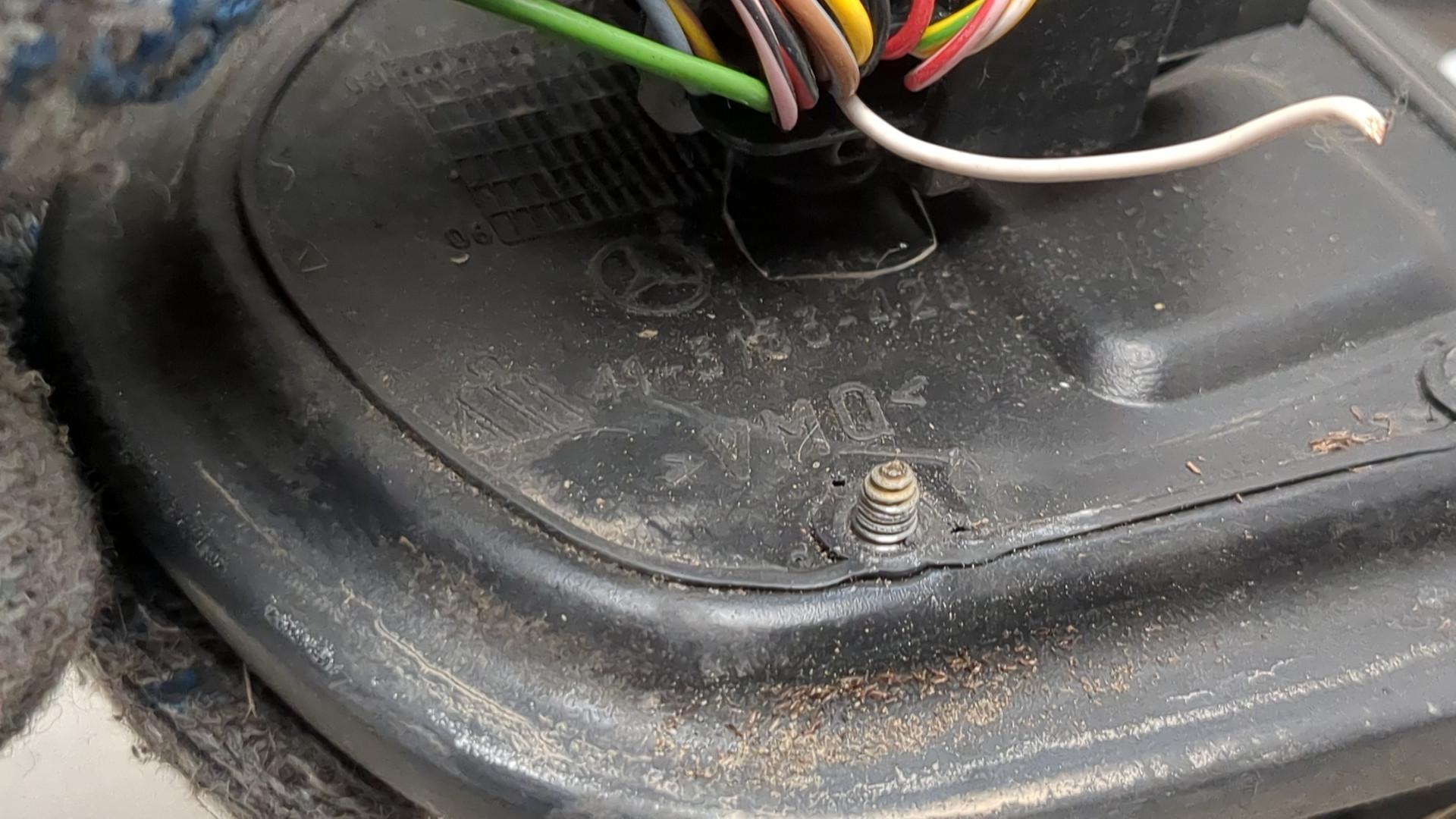 Зеркало правое электрическое