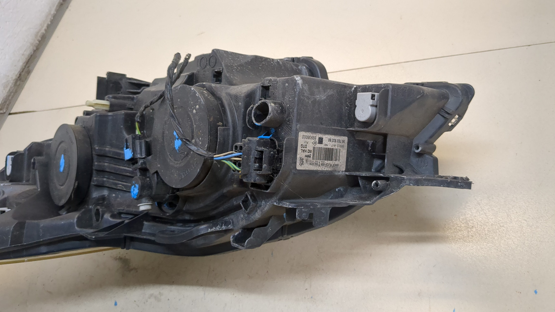 Фара правая