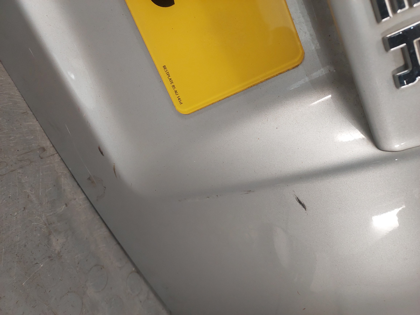 Дверь багажника