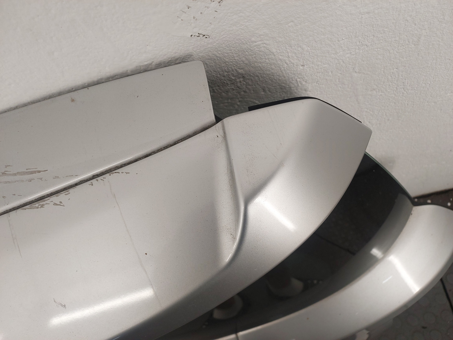 Дверь багажника