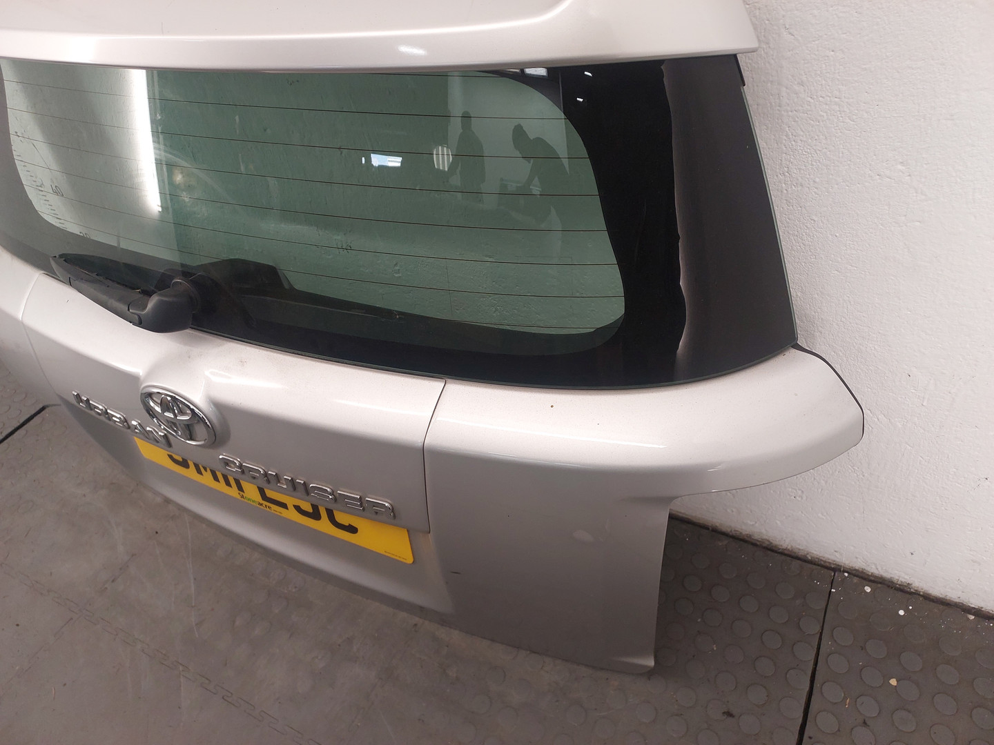 Дверь багажника