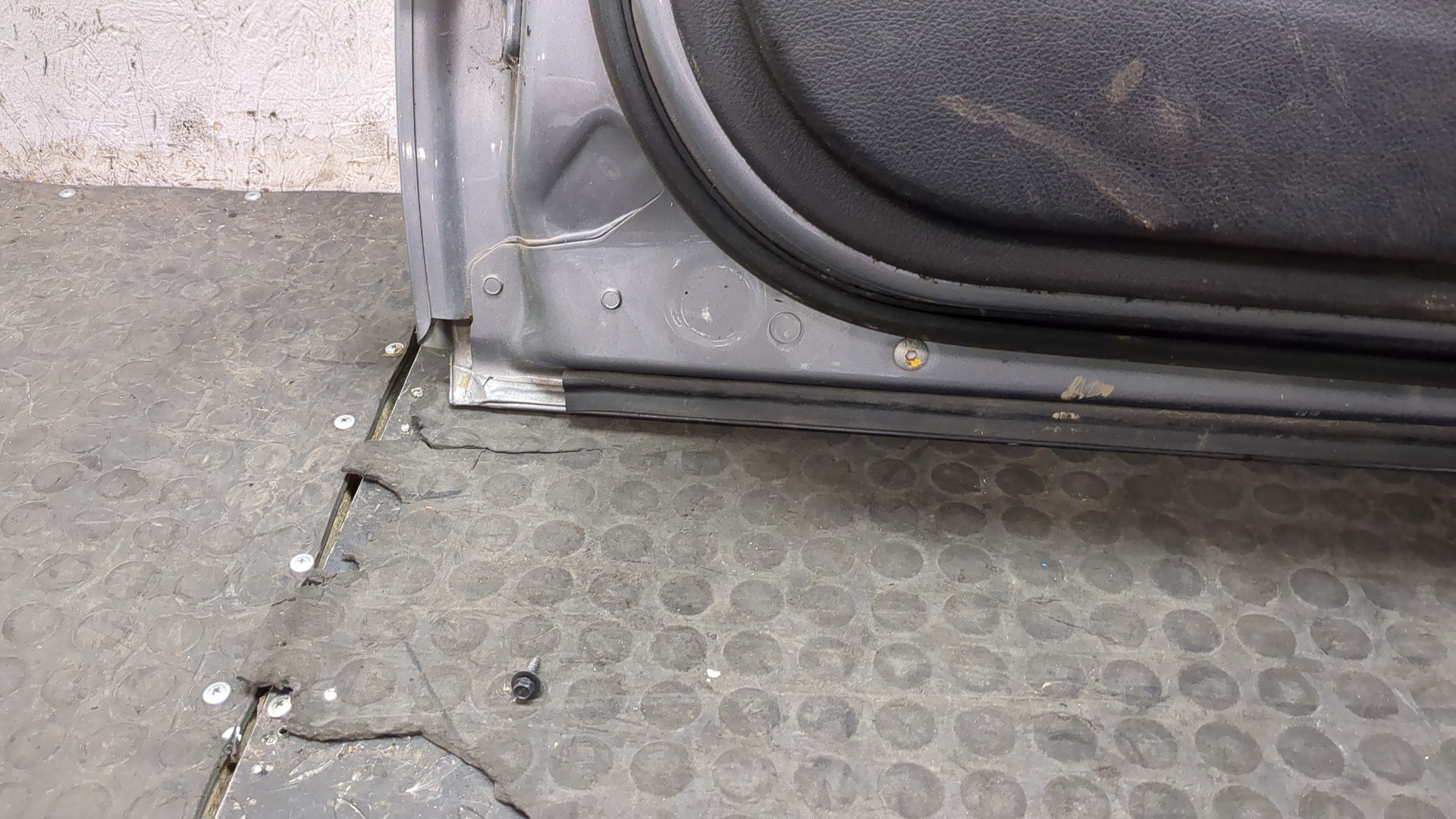 Дверь передняя правая