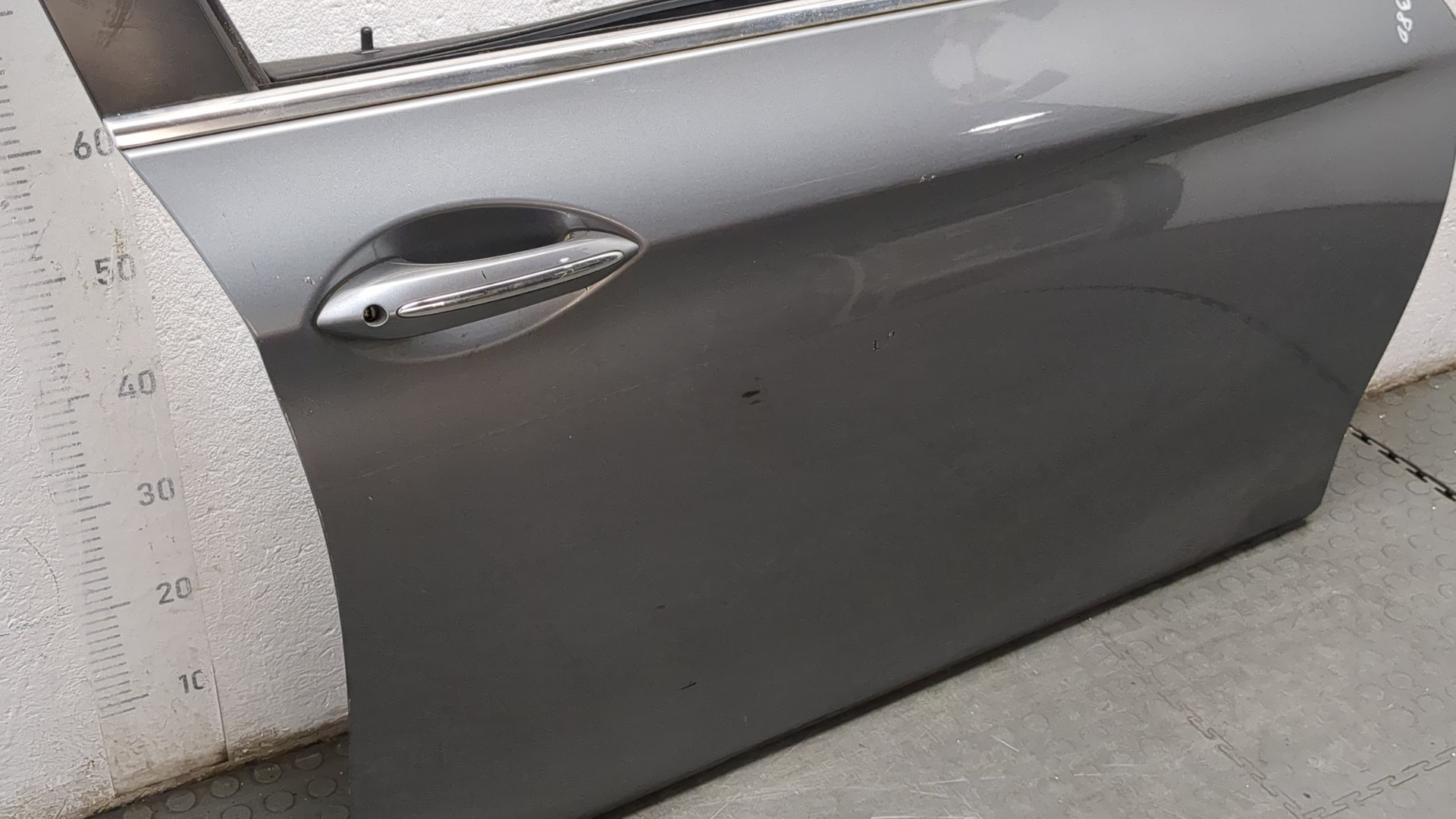 Дверь передняя правая