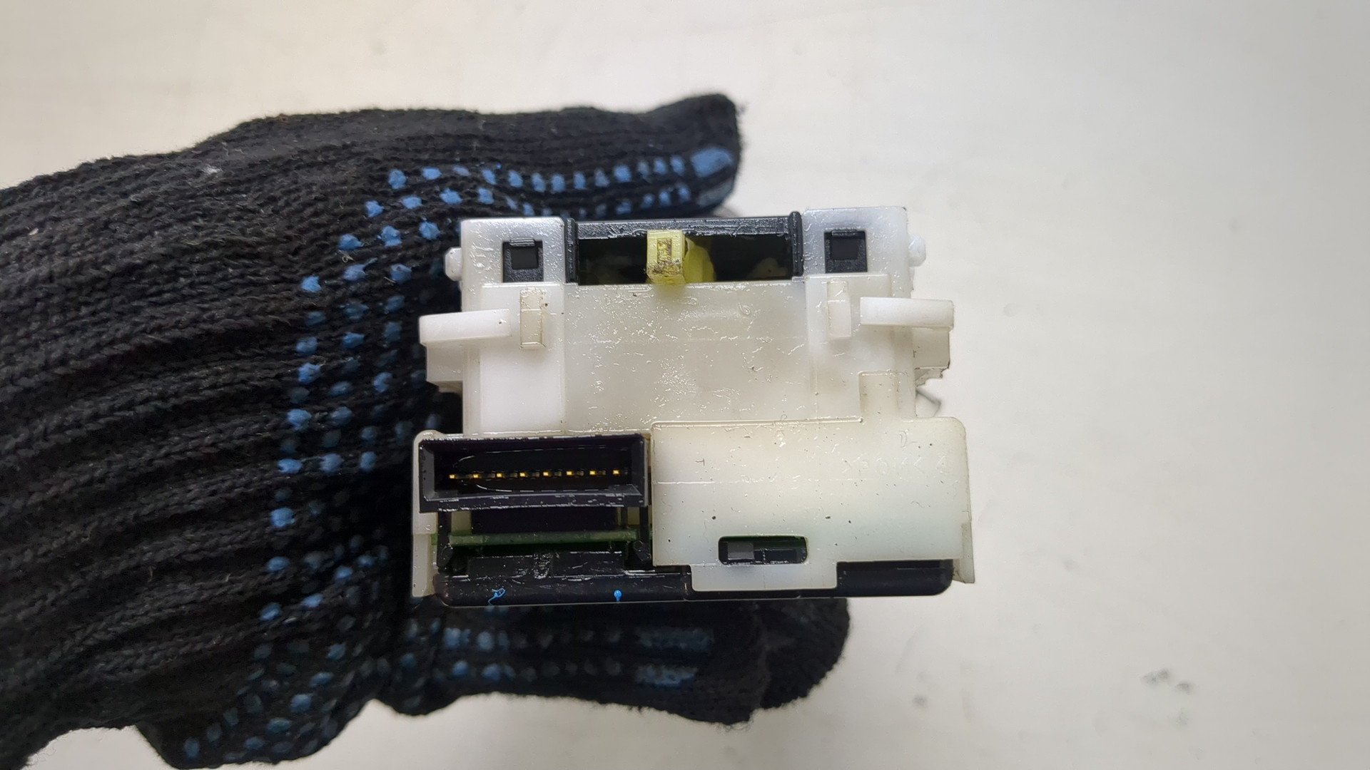 Переключатель поворотов подрулевой