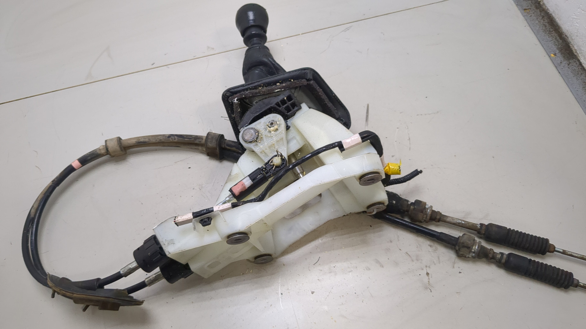 Кулиса МКПП / АКПП