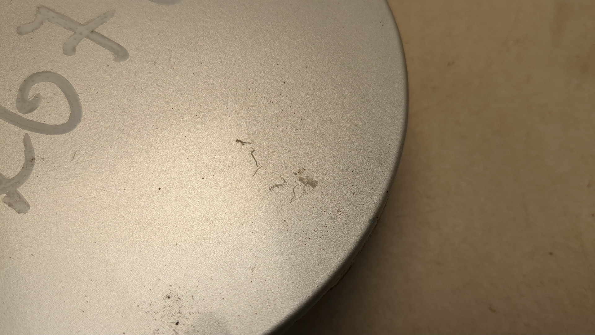 Лючок бензобака